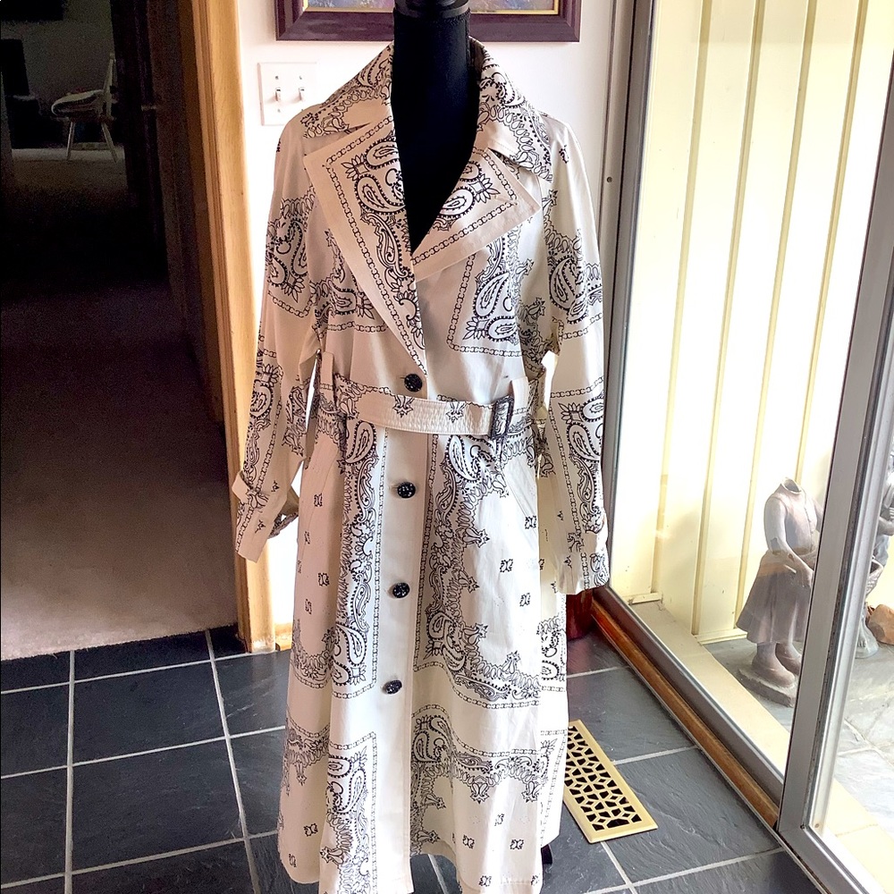 Ladies light weight coat